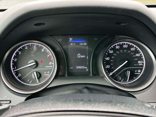 2024 Toyota Camry SE Auto (SE)