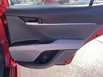 2024 Toyota Camry SE Auto (SE)