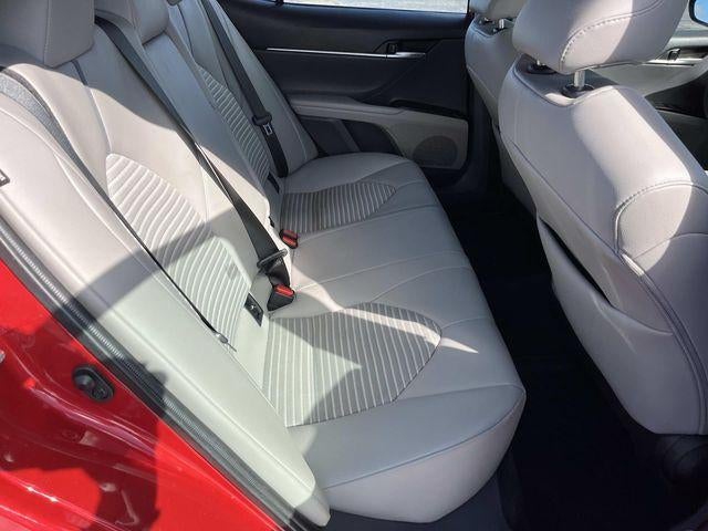 2024 Toyota Camry SE Auto (SE)