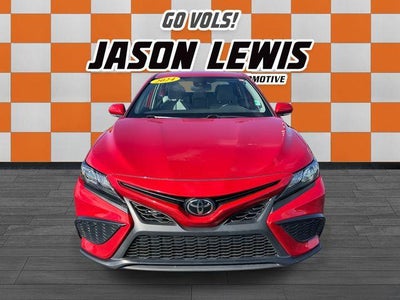 2024 Toyota Camry SE Auto (SE)