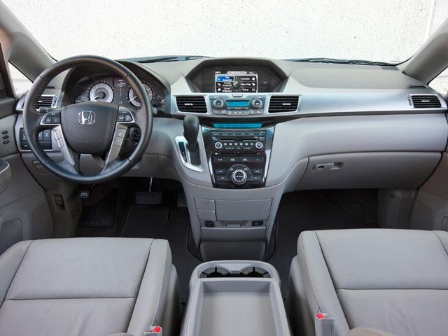 2011 Honda Odyssey Touring with DVD Rear Entertainment System and Navigation