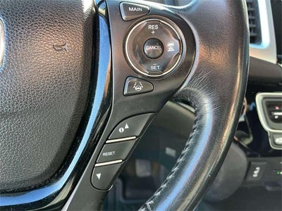 2016 Honda Pilot 2WD Touring with DVD Rear Entertainment System and Navigation