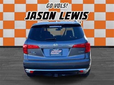 2016 Honda Pilot 2WD Touring with DVD Rear Entertainment System and Navigation