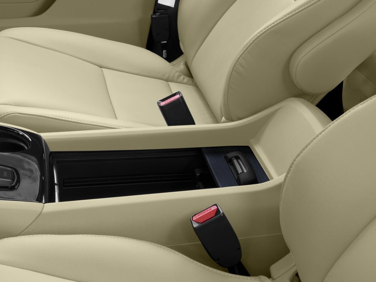 2016 Honda Pilot 2WD Touring with DVD Rear Entertainment System and Navigation