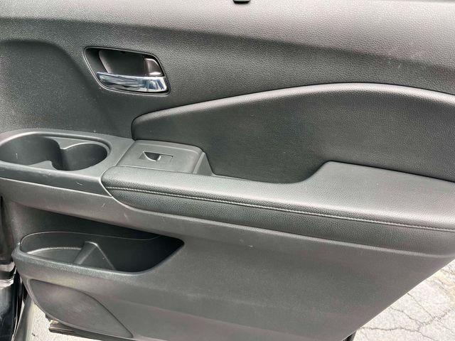 2016 Honda Pilot 2WD Touring with DVD Rear Entertainment System and Navigation