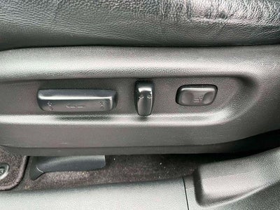 2016 Honda Pilot 2WD Touring with DVD Rear Entertainment System and Navigation