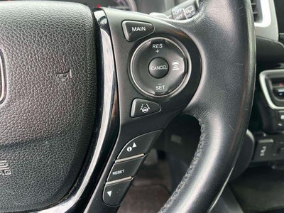 2016 Honda Pilot 2WD Touring with DVD Rear Entertainment System and Navigation