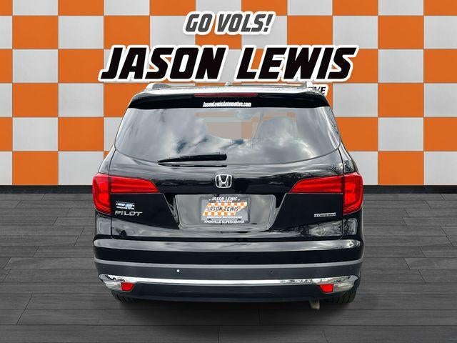 2016 Honda Pilot 2WD Touring with DVD Rear Entertainment System and Navigation