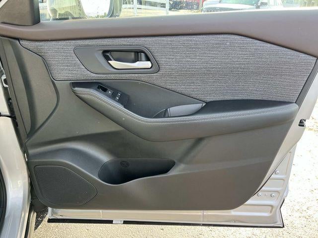 2023 Nissan Rogue FWD SV *Ltd Avail*