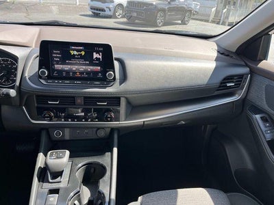 2023 Nissan Rogue FWD SV *Ltd Avail*