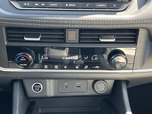 2023 Nissan Rogue FWD SV *Ltd Avail*