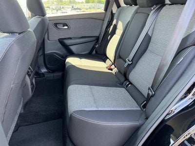 2023 Nissan Rogue FWD SV *Ltd Avail*