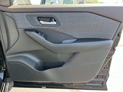 2023 Nissan Rogue FWD SV *Ltd Avail*