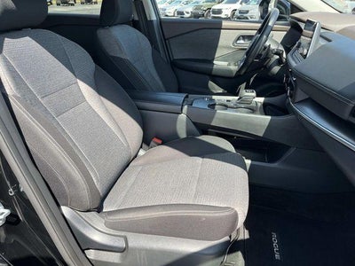 2023 Nissan Rogue FWD SV *Ltd Avail*
