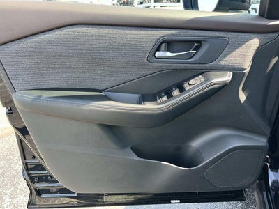 2023 Nissan Rogue FWD SV *Ltd Avail*