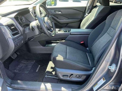 2024 Nissan Rogue AWD SV
