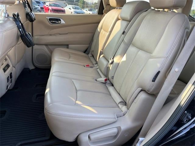 2018 Nissan Pathfinder FWD Platinum