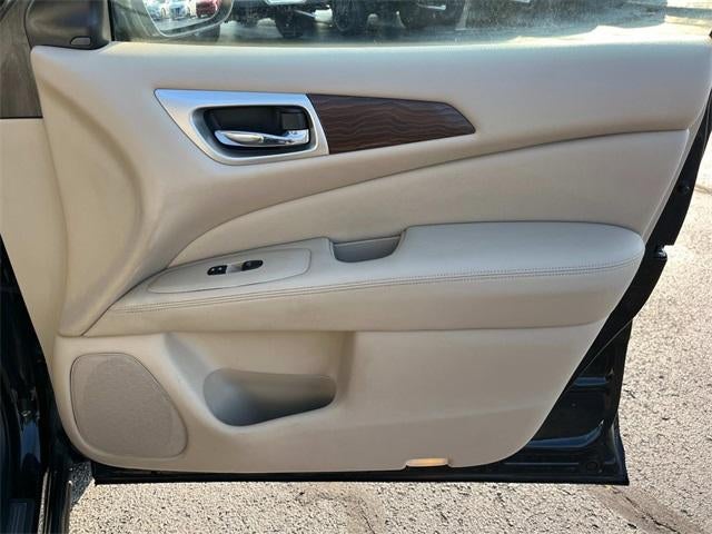 2018 Nissan Pathfinder FWD Platinum