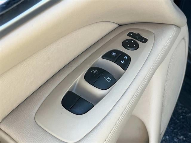 2018 Nissan Pathfinder FWD Platinum