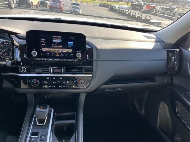 2024 Nissan Pathfinder SV 2WD