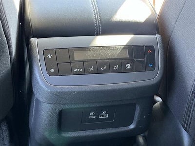 2024 Nissan Pathfinder SV 2WD