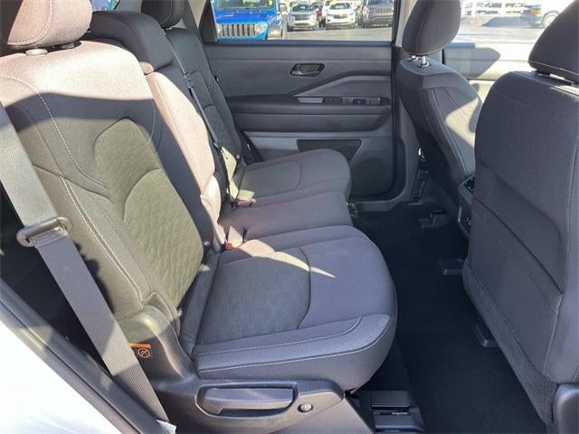 2024 Nissan Pathfinder SV 2WD