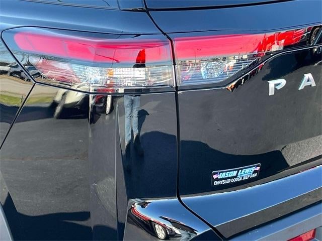 2025 Nissan Pathfinder SV 2WD