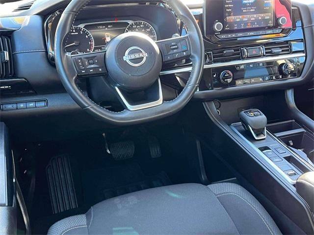 2025 Nissan Pathfinder SV 2WD