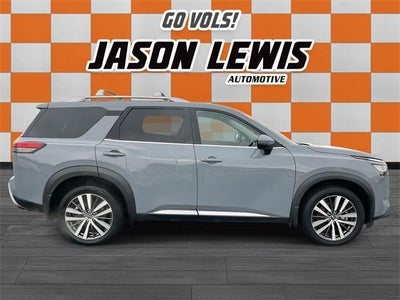 2022 Nissan Pathfinder Platinum 4WD