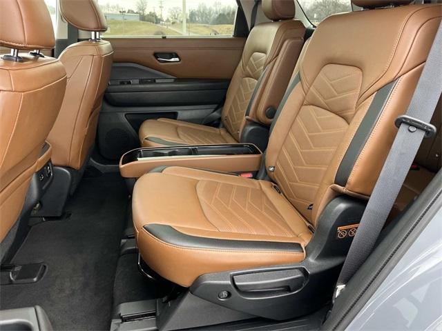 2022 Nissan Pathfinder Platinum 4WD