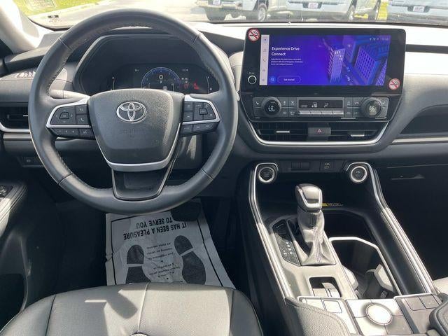 2025 Toyota Grand Highlander XLE AWD (Natl)
