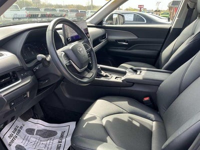 2025 Toyota Grand Highlander XLE AWD (Natl)