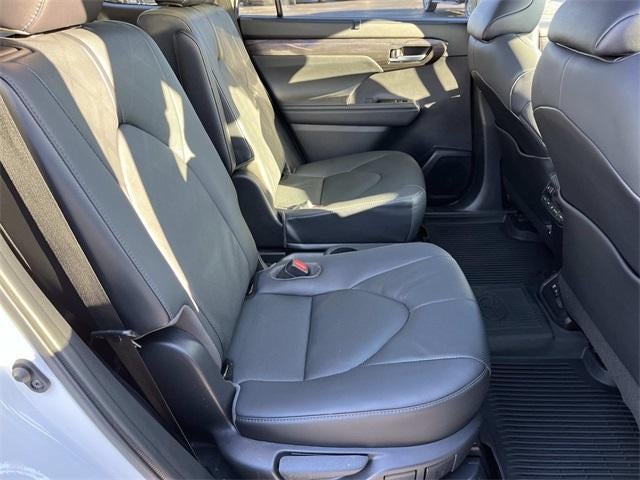 2021 Toyota Highlander Hybrid Platinum AWD (Natl)