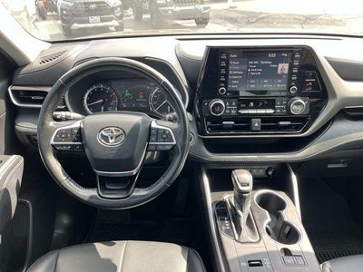 2022 Toyota Highlander XLE FWD (Natl)