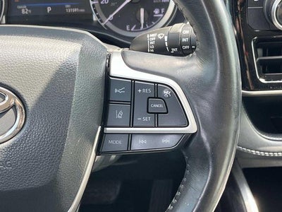 2022 Toyota Highlander XLE FWD (Natl)