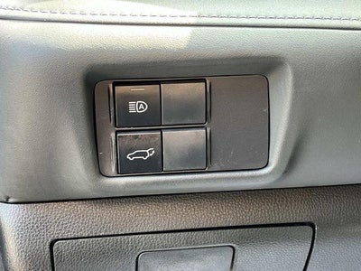 2022 Toyota Highlander XLE FWD (Natl)