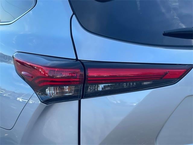 2023 Toyota Highlander L FWD (Natl)