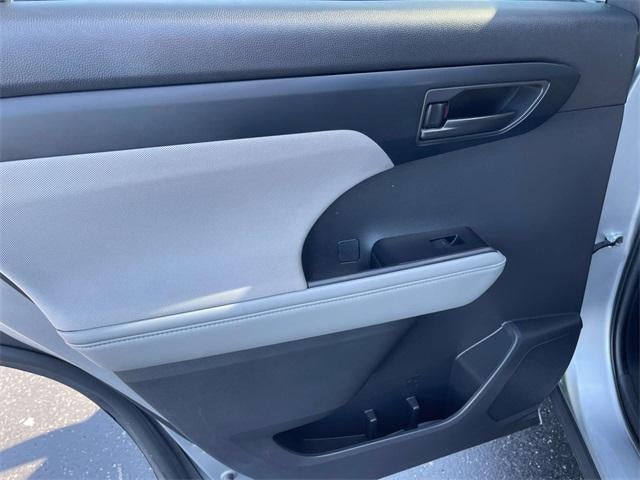 2023 Toyota Highlander L FWD (Natl)