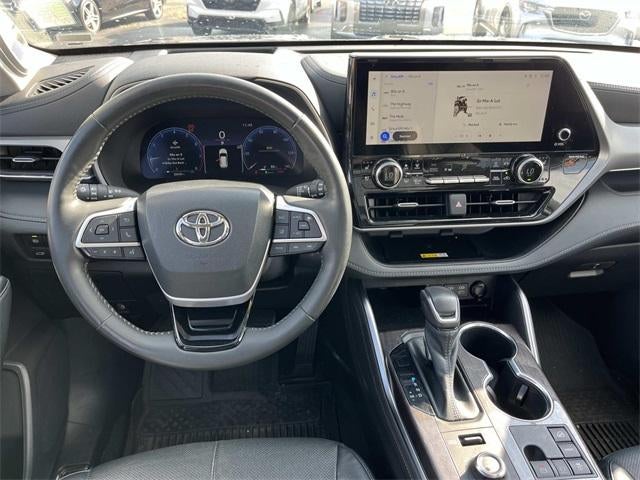 2023 Toyota Highlander Platinum AWD (Natl)