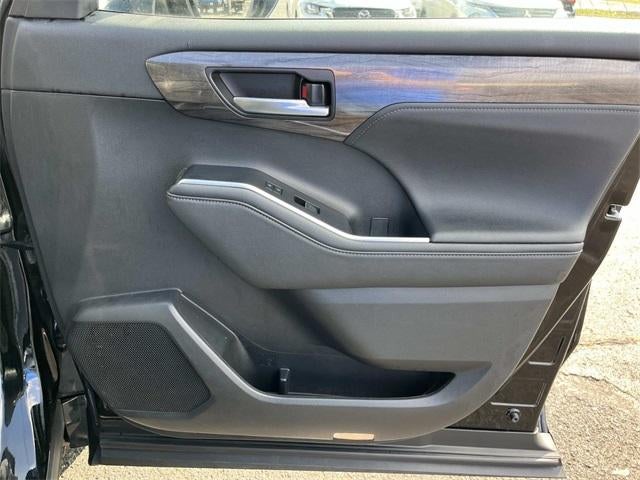 2023 Toyota Highlander Platinum AWD (Natl)
