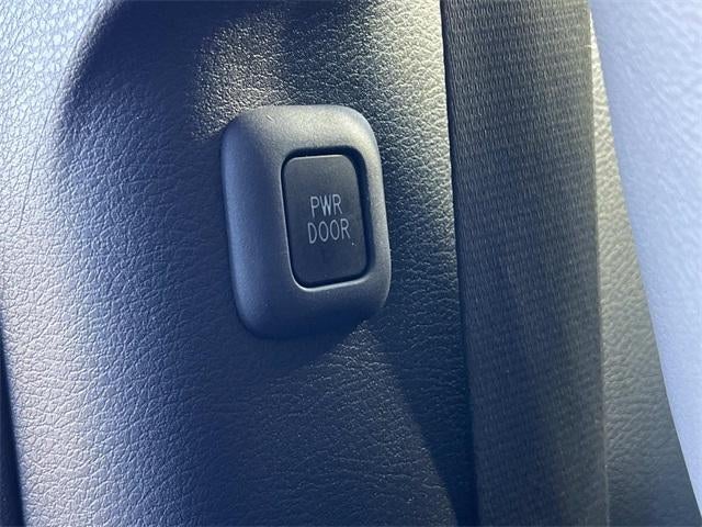 2024 Toyota Sienna XLE FWD 7-Passenger (Natl)