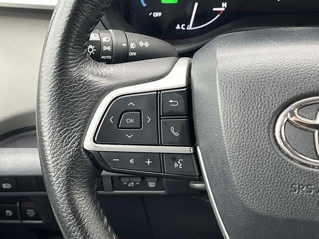 2023 Toyota Sienna XLE FWD 8-Passenger (Natl)