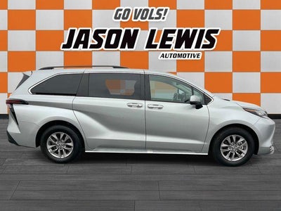 2023 Toyota Sienna XLE FWD 8-Passenger (Natl)