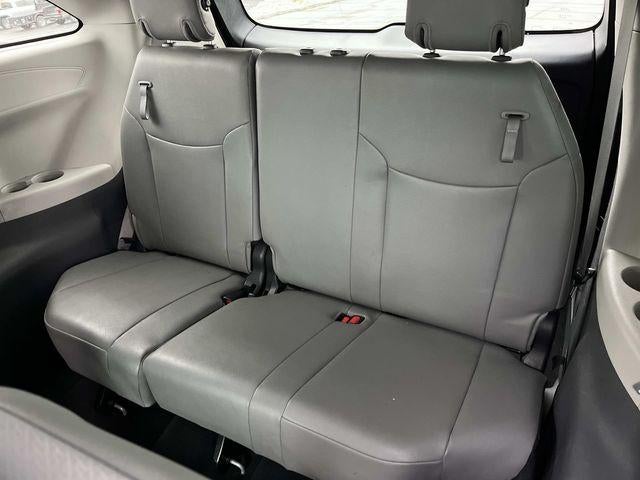 2023 Toyota Sienna XLE FWD 8-Passenger (Natl)