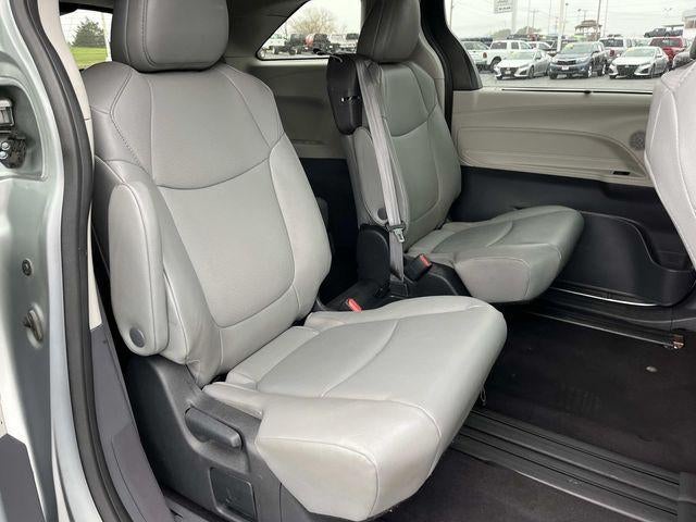 2023 Toyota Sienna XLE FWD 8-Passenger (Natl)