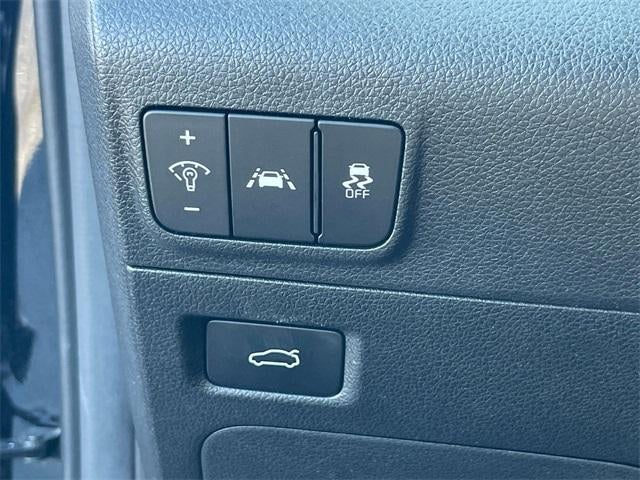 2023 Kia K5 LXS Auto FWD