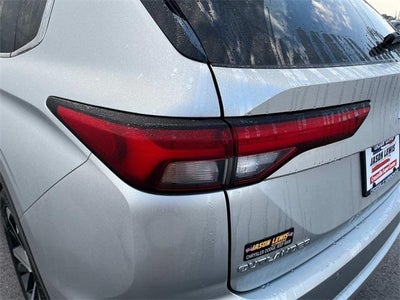 2023 Mitsubishi Outlander SE Black Edition FWD