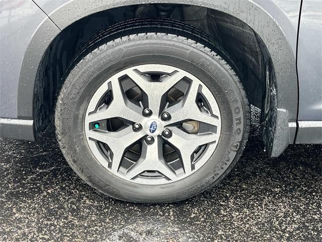 2023 Subaru Forester Premium CVT