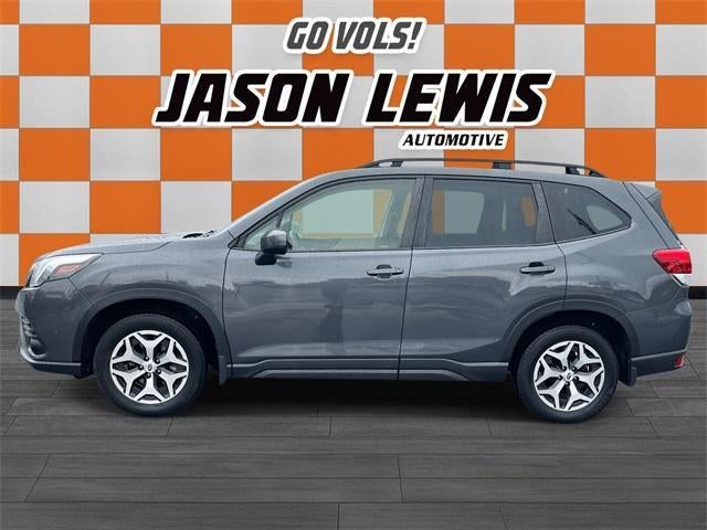 2023 Subaru Forester Premium CVT