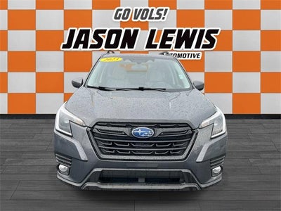 2023 Subaru Forester Premium CVT